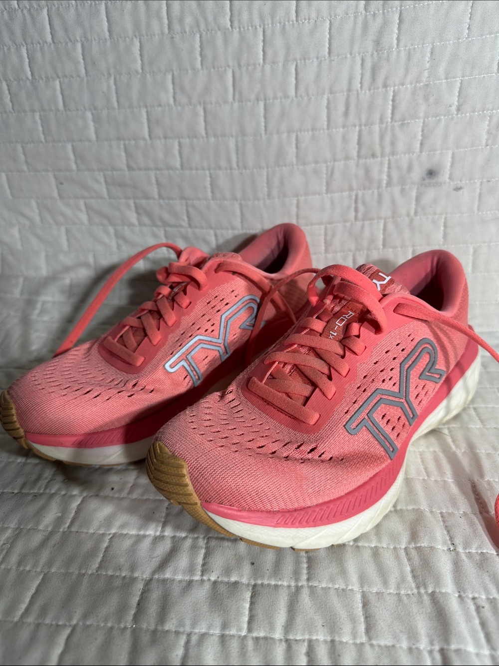 TYR RD-1X running shoes featuring a breathable mesh upper